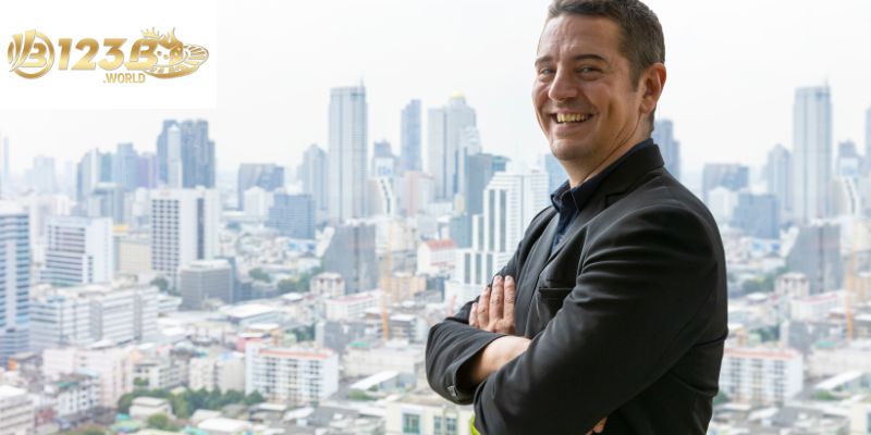 CEO Minh Quân với học vấn và sự nghiệp vượt trội